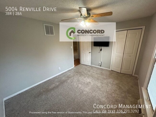 Building Photo - 5004 Renville Dr