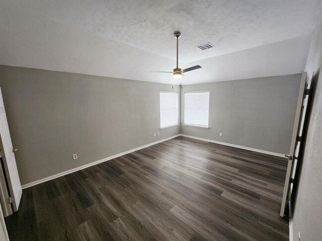 Building Photo - 16302 Flint Run Way