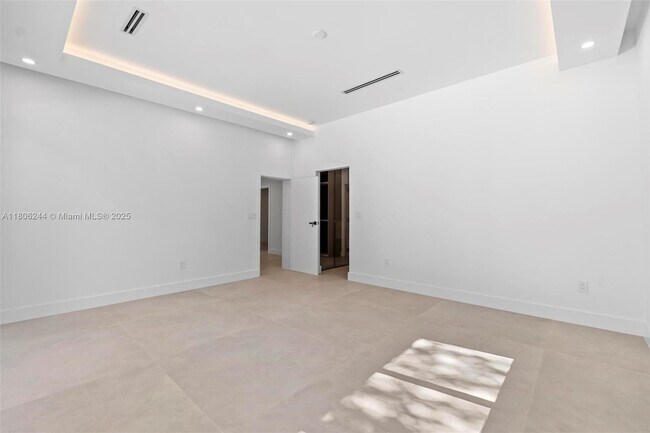 Building Photo - 7530 SW 134th St