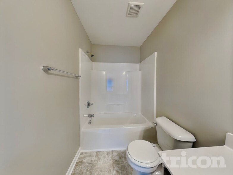 Building Photo - 1050 Paddock Park Cir