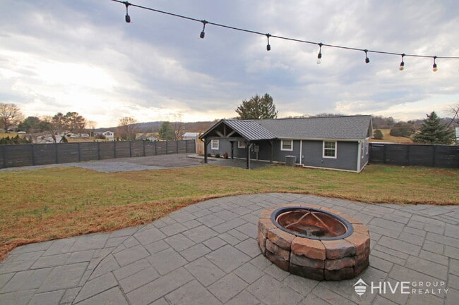 Building Photo - Modern Countryside Retreat with Fire Pit & Gazebo!