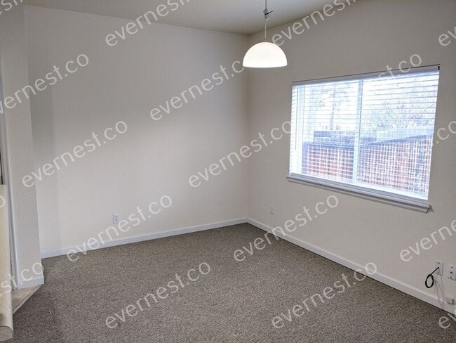 Building Photo - 5440 N Bryant St