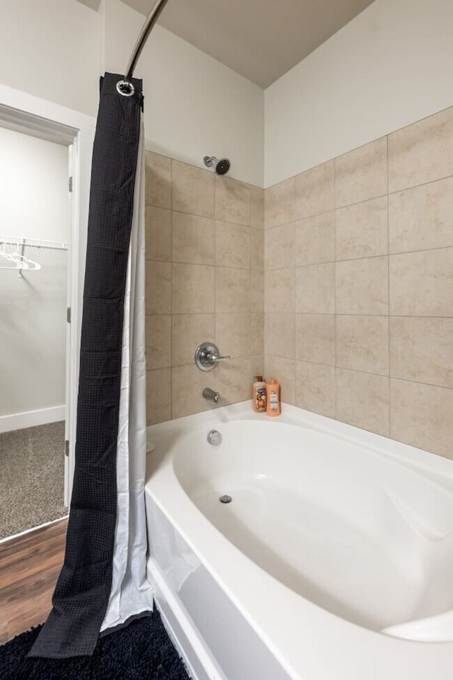Building Photo - 7630 Solana Dr