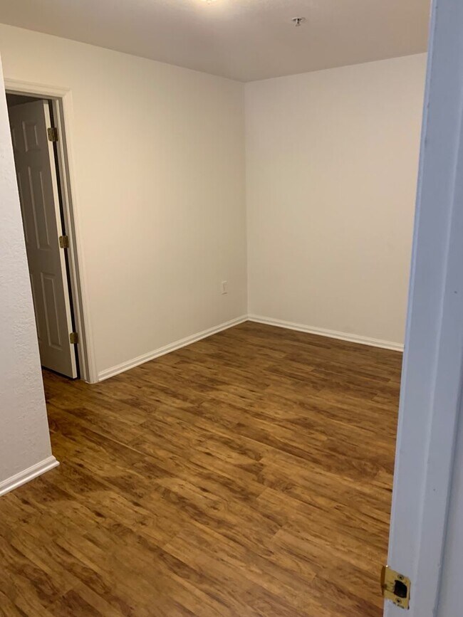 Interior Photo - 865 30th St.