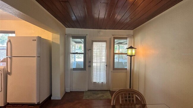 Building Photo - 229 44th Ave