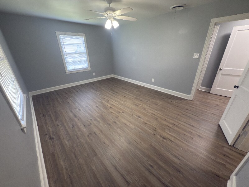 Building Photo - 1000 S 12th St