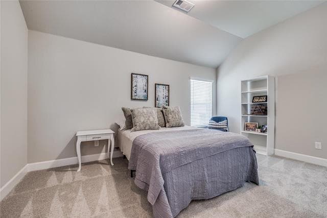 Building Photo - "Lovely 3-Bedroom, 2.5-Bath Home with Gourmet Kitchen and Inviting Indoor-Outdoor Living!"