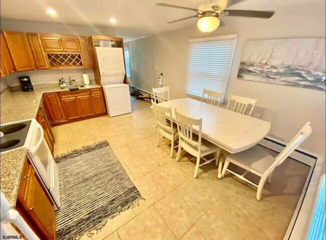 Building Photo - 512 W Brigantine Ave