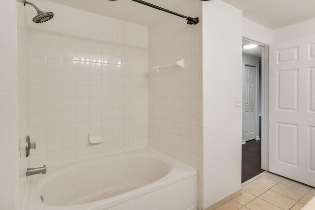 Building Photo - 2727 Anzio Ct