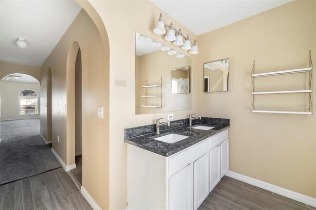 Building Photo - 420 Blake Ave