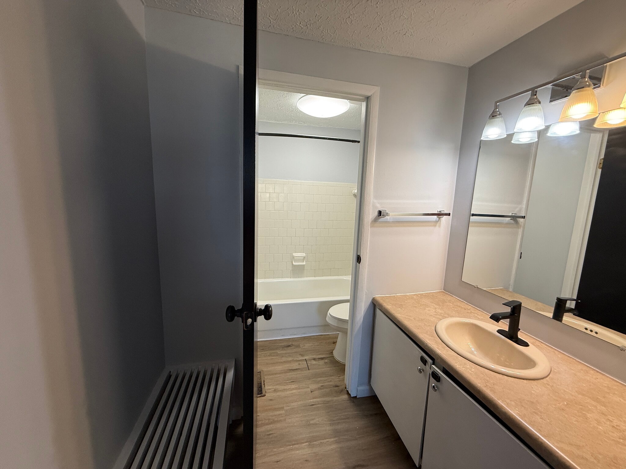 Building Photo - 1823 Worthington Run Dr