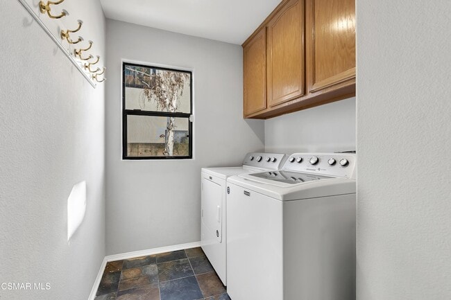 Building Photo - 487 Bernini Ct