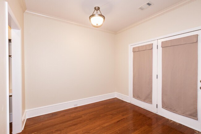 Building Photo - 7106 Ohio St