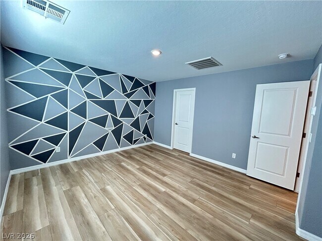 Building Photo - 4325 Harristown Dr