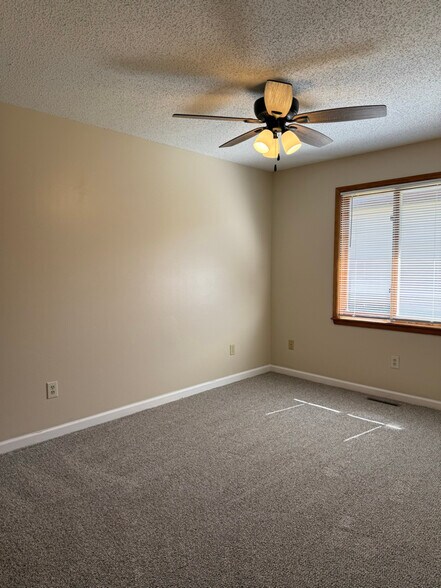 Building Photo - 3467 S Christy Ct