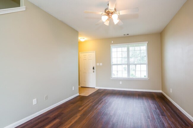 Building Photo - 1023 Doubletree Glen Dr