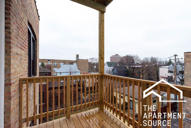 Building Photo - 4409 N Seeley Ave