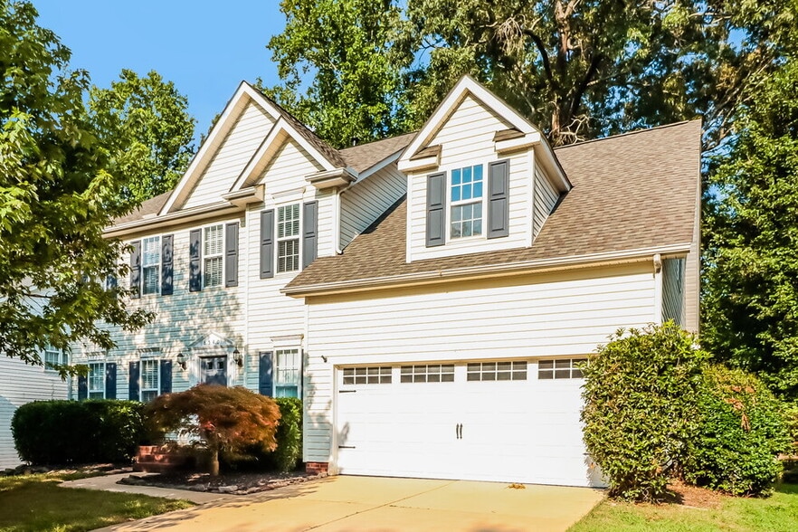 Building Photo - 8540 Glade Ct