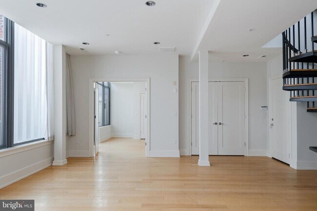 Building Photo - 2516 Q St NW