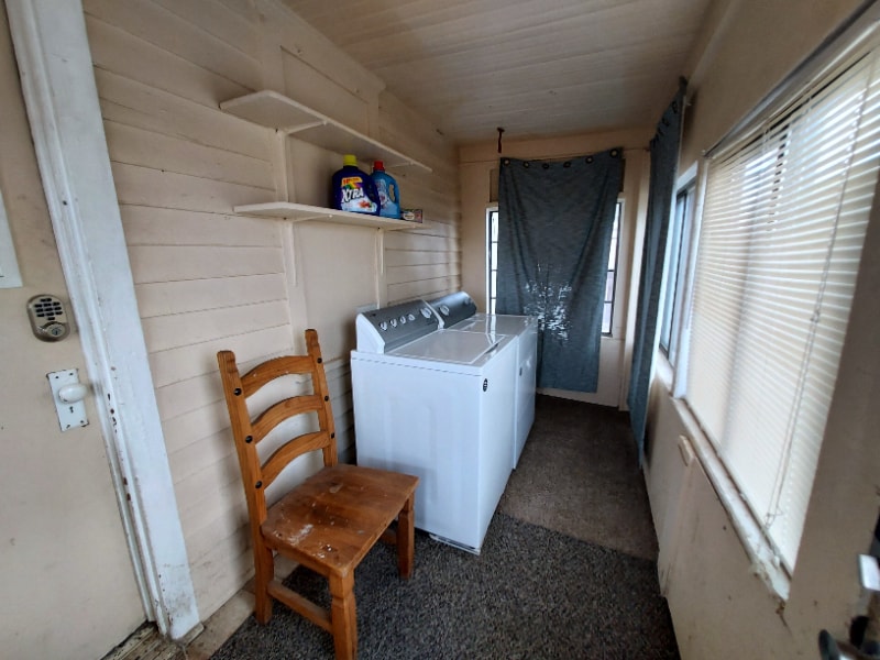 Building Photo - 127 S Main St