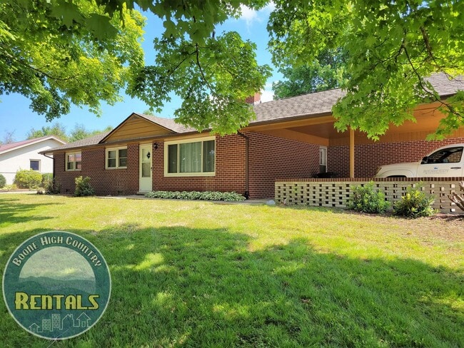 Primary Photo - 3bd/2ba Ranch House Next to Watauga Medical Center