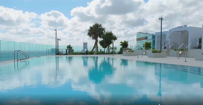 Building Photo - 300 Biscayne Blvd
