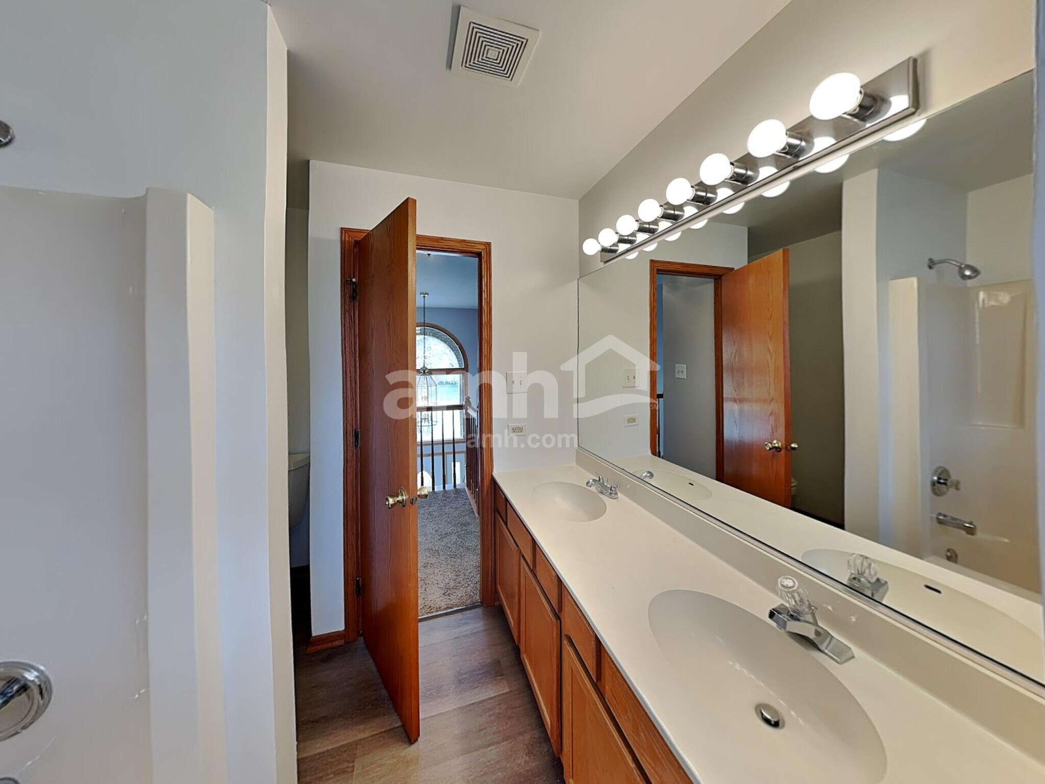 Building Photo - 1113 Geneva St