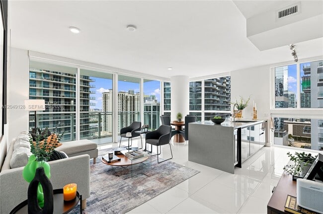 Building Photo - 1080 Brickell Ave