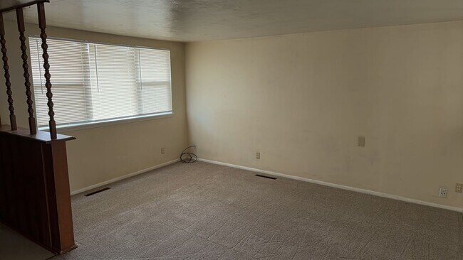 Building Photo - single family home