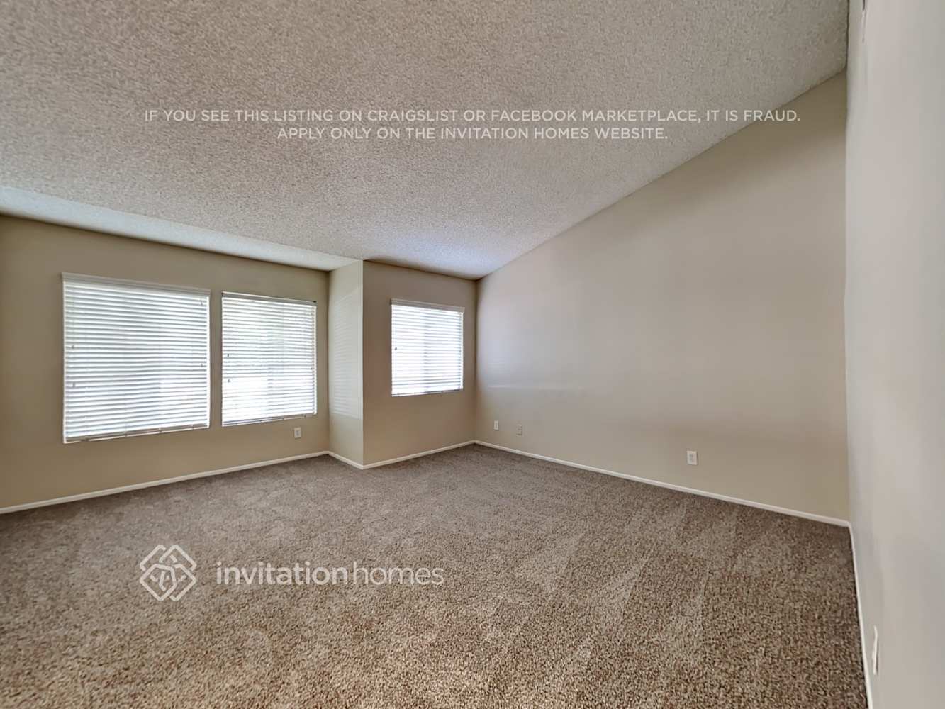 Building Photo - 25530 Black Walnut St