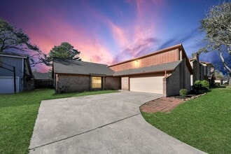 Building Photo - 15603 Stoney Fork Dr
