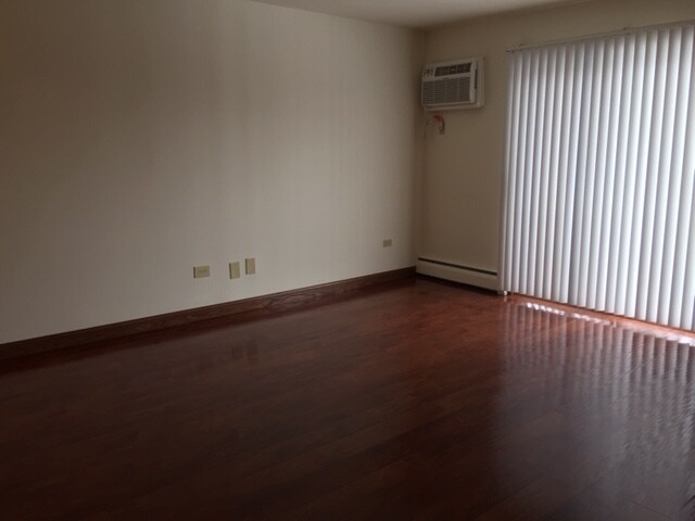 Building Photo - 1318 Cedarwood Dr