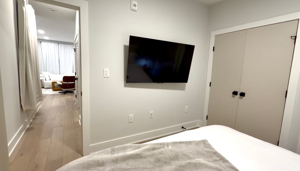 Building Photo - 3934 14th St NW