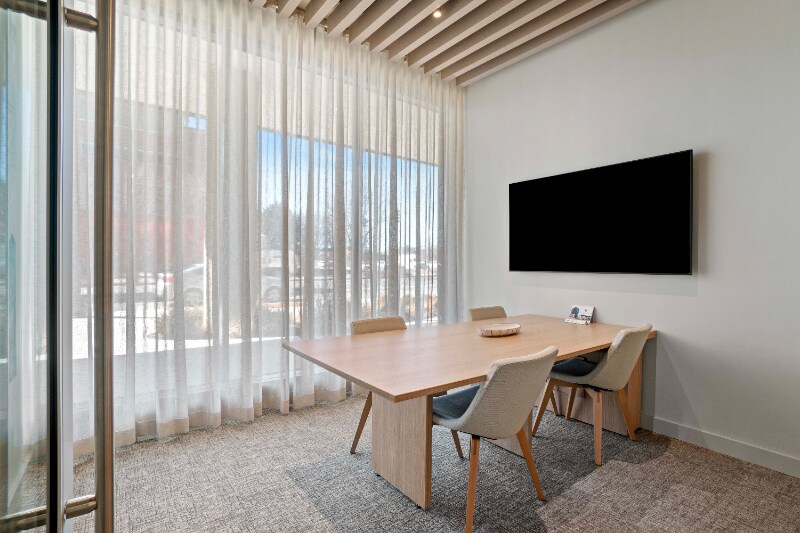 Building Photo - 510 S Damen Ave