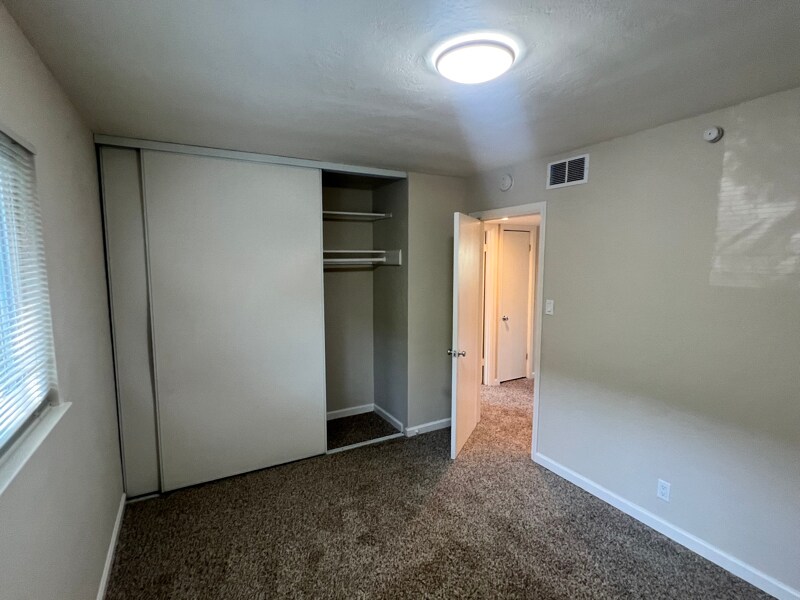 Building Photo - 1115 Sir Francis Drake Blvd