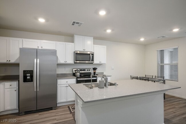 Building Photo - 9911 Dandelion Hls St