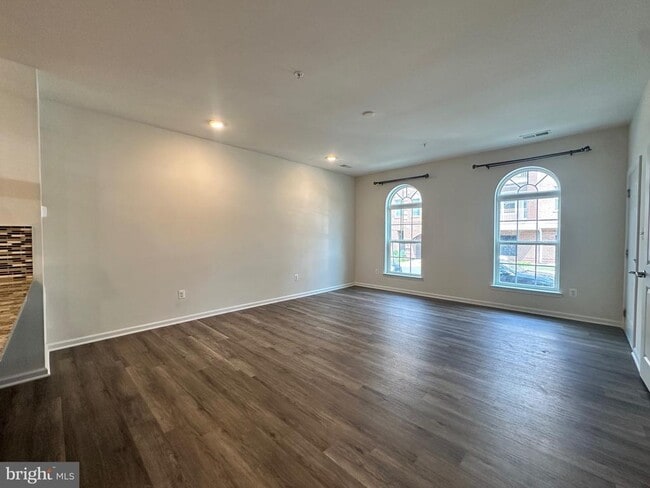 Building Photo - 13727 Endeavour Dr