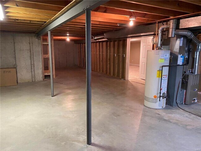 Building Photo - 762 La Feil Dr