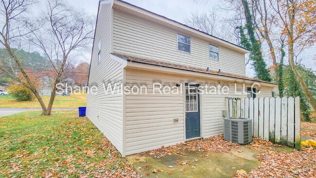 Building Photo - 3356 Steeple Cir NE