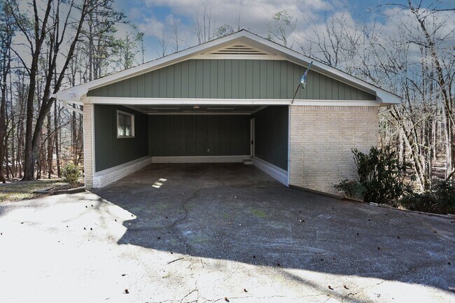 Building Photo - 3165 Laura Ln
