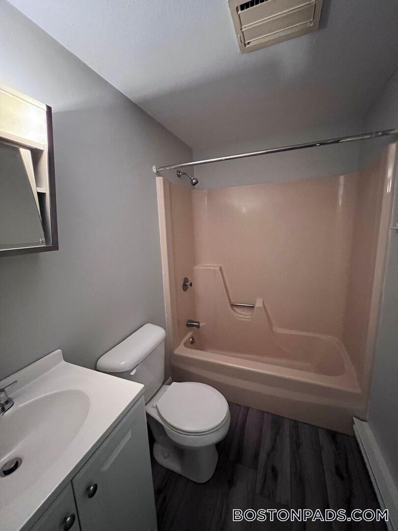 Building Photo - 75 Groton School Rd