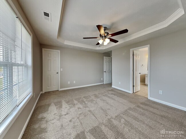Building Photo - 459 Lenoir Dr