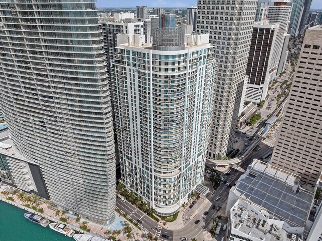 Building Photo - 300 S Biscayne Blvd