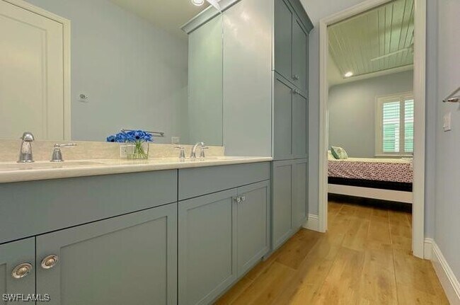 Building Photo - 7270 Saona CT