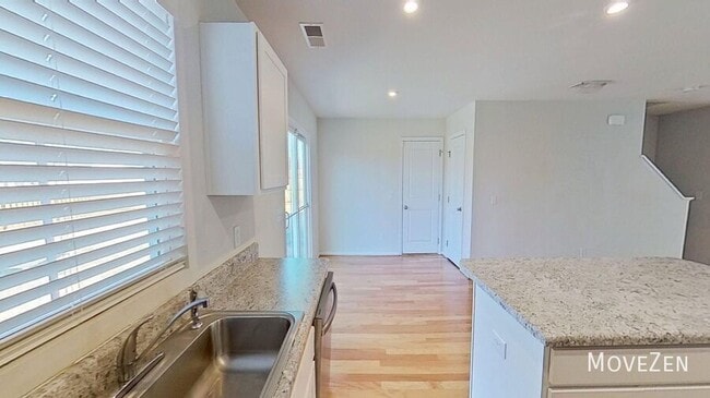 Building Photo - 600 Maplestead Farms Ct