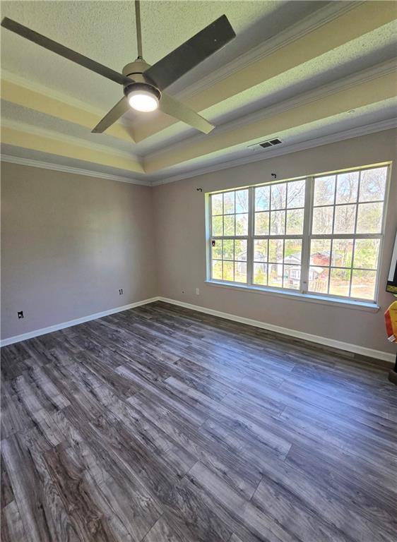 Building Photo - 1696 Central Park Loop