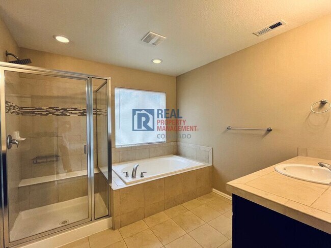 Building Photo - 2695 Mountain Sky Dr