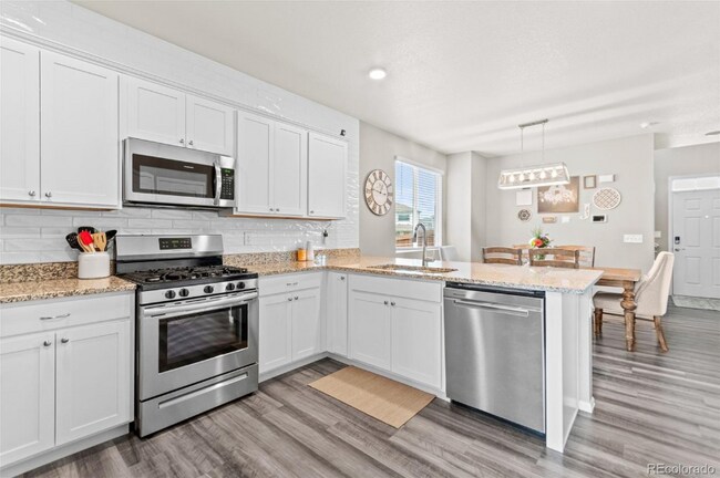 Building Photo - 11684 Park S Loop