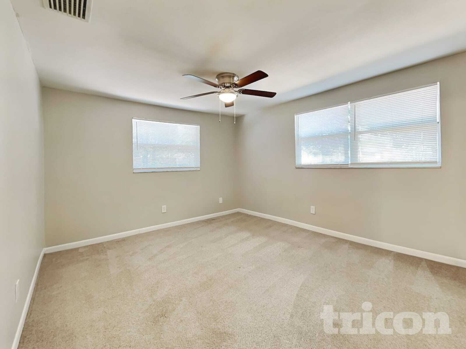 Building Photo - 8664 Mockingbird Ln