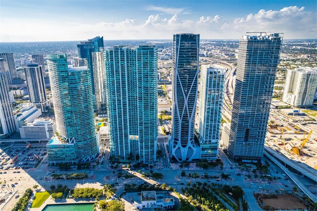 Building Photo - 1100 Biscayne Blvd